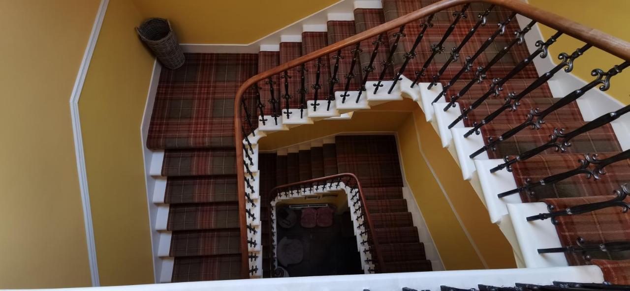 Buccleuch And Queensberry Arms Hotel ソーンヒル エクステリア 写真