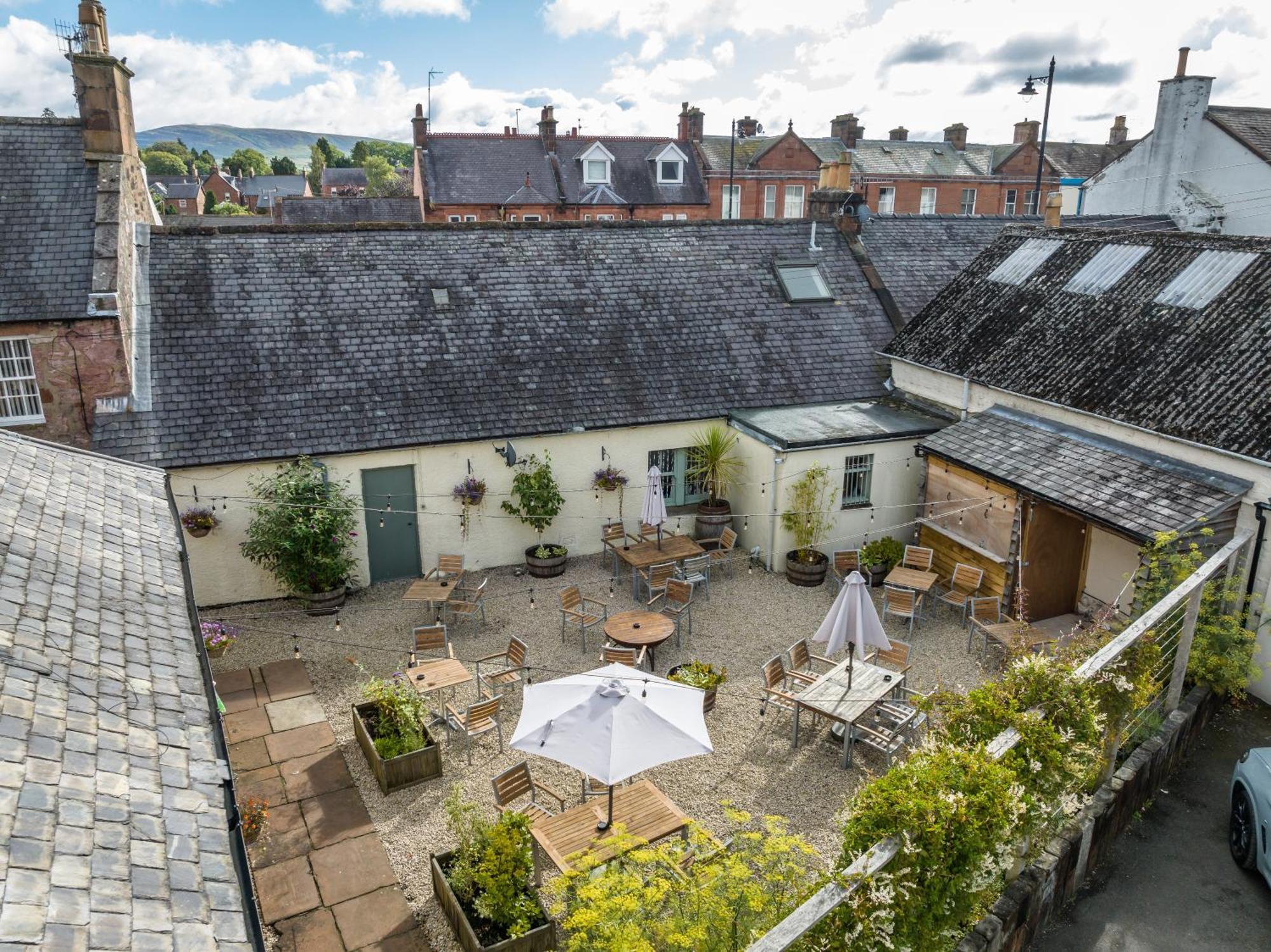 Buccleuch And Queensberry Arms Hotel ソーンヒル エクステリア 写真